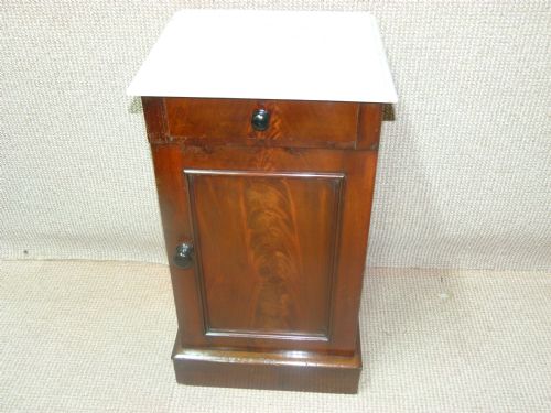 Mahogany Bedside Cabinet