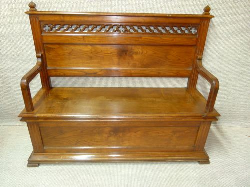 Elm Bench