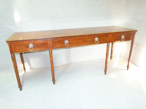 Serving Table in Mahogany and Satinwood.
