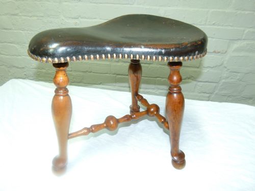 Saddle Stool