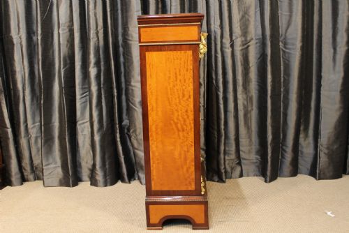 GLASS CABINET - ADDITIONAL PHOTO 7