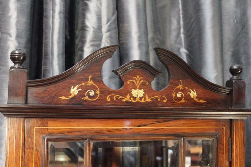 CORNER CABINET - ADDITIONAL PHOTO 3