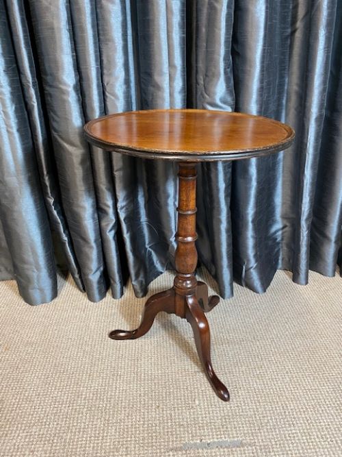 Lamp Table