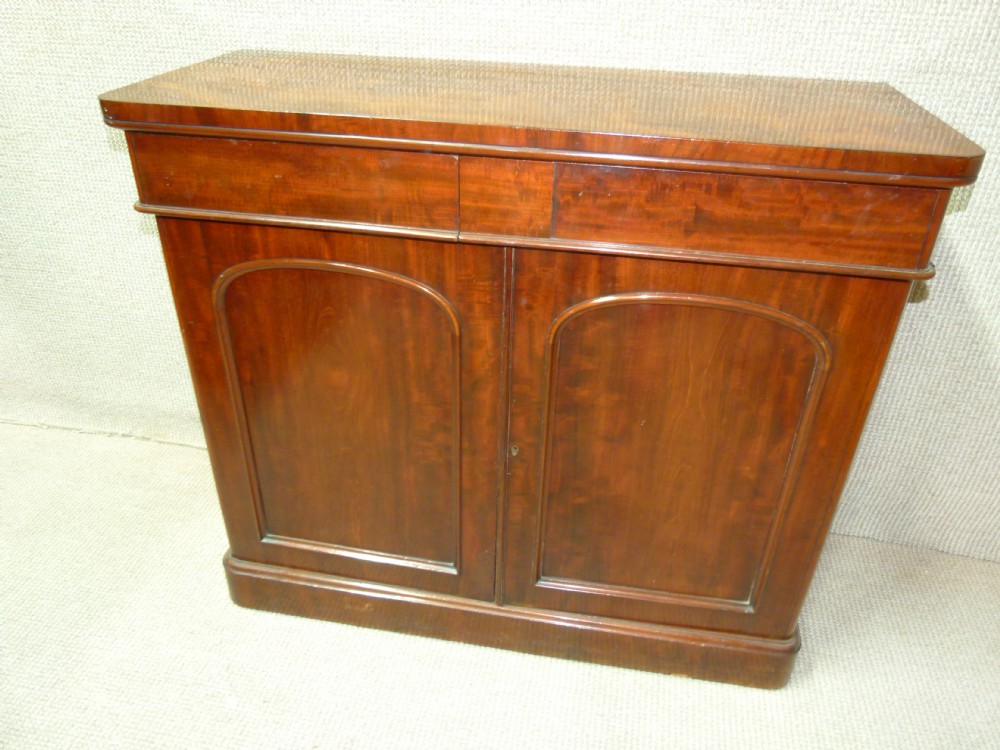 Mahogany Chiffioner Cupboard