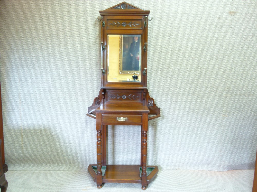 Walnut Hallstand 