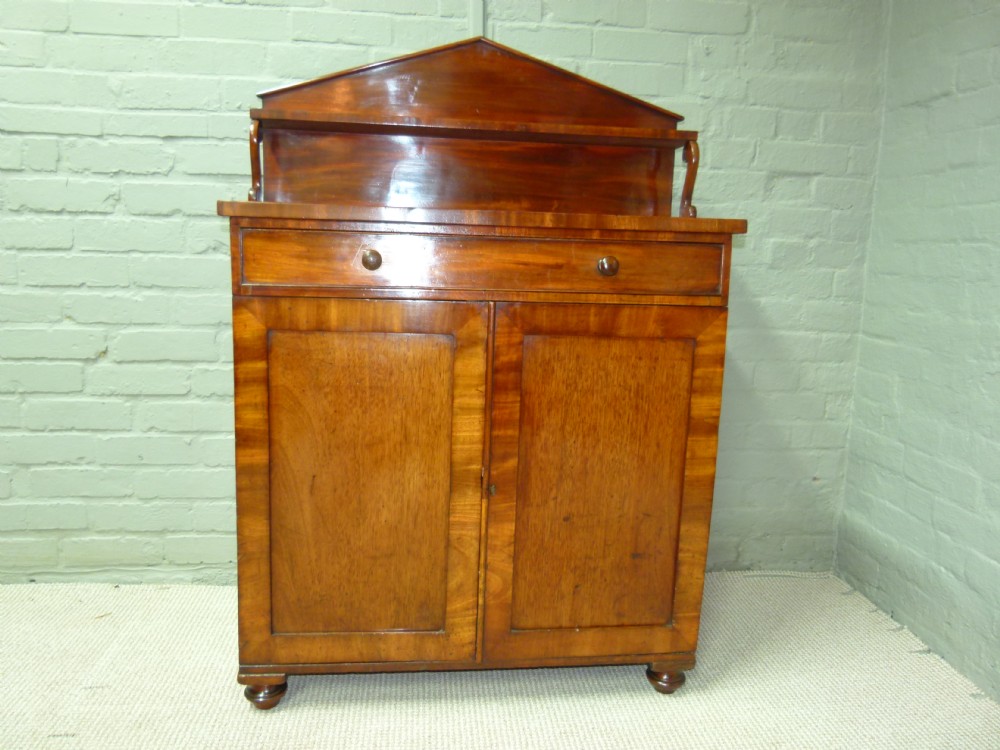Mahogany Chiffioner