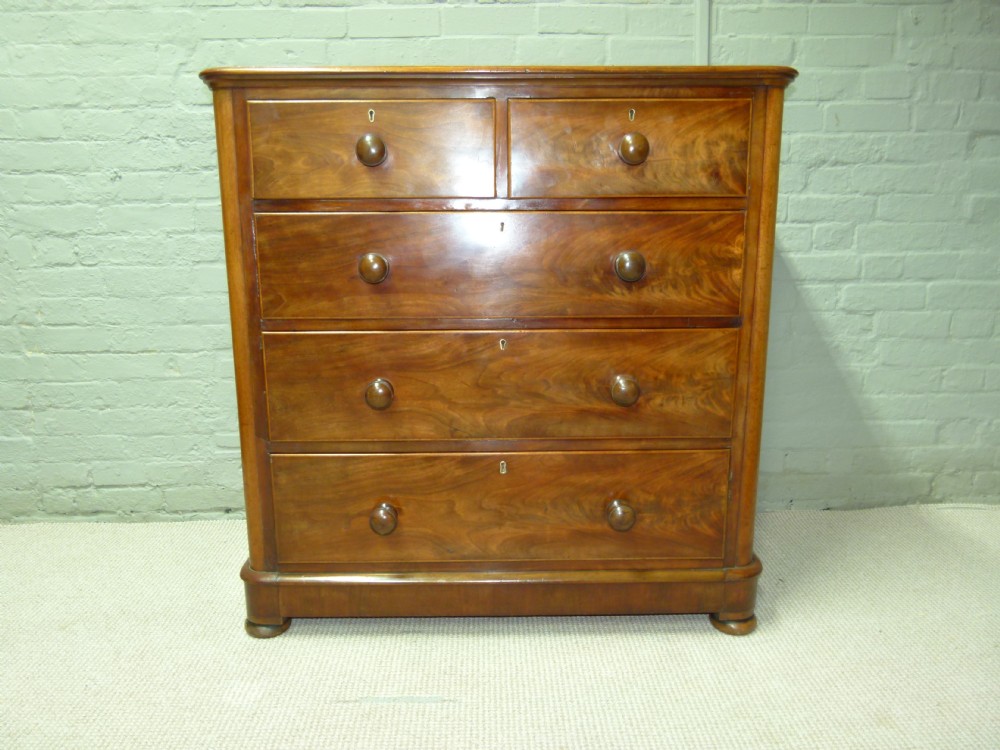 Mahogany Chest Of Drawers