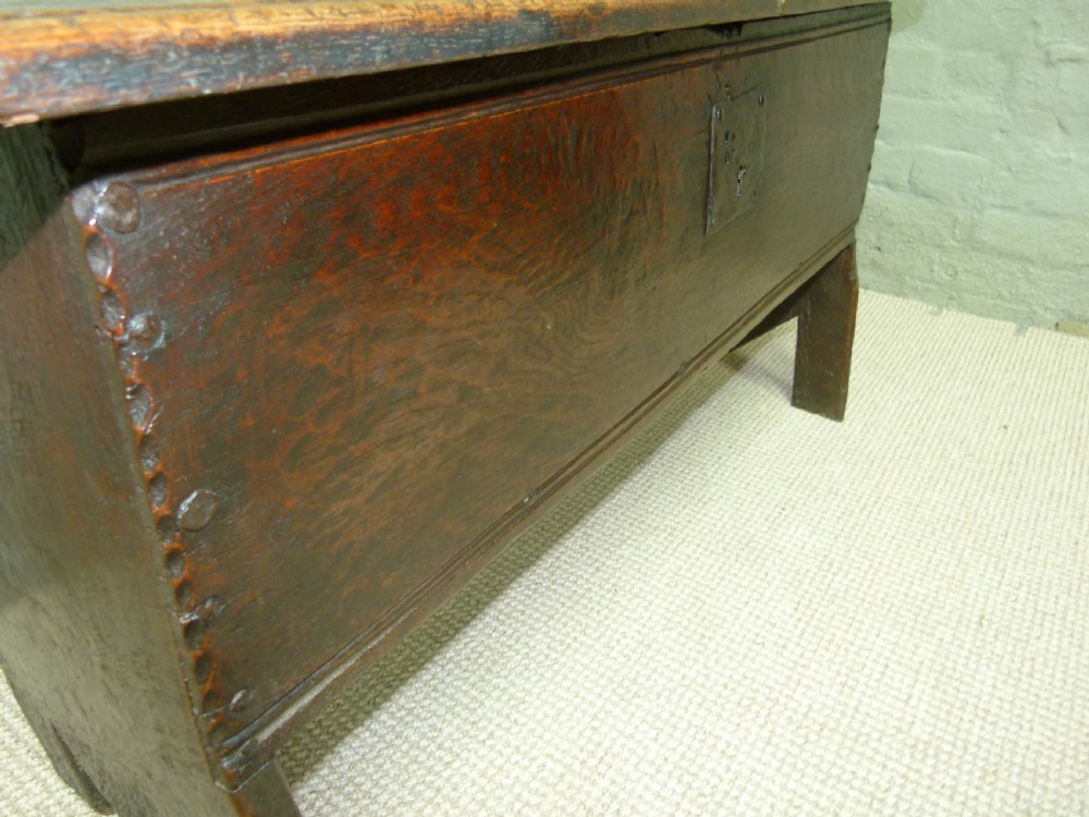 Oak Coffer Box View V