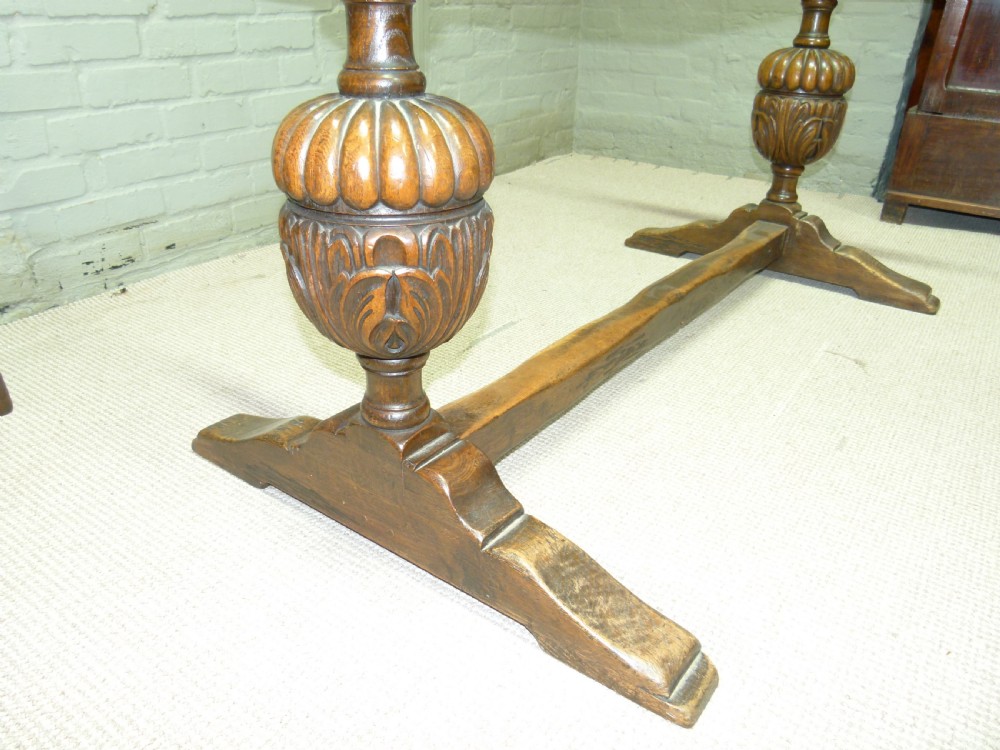 Oak Table View IV