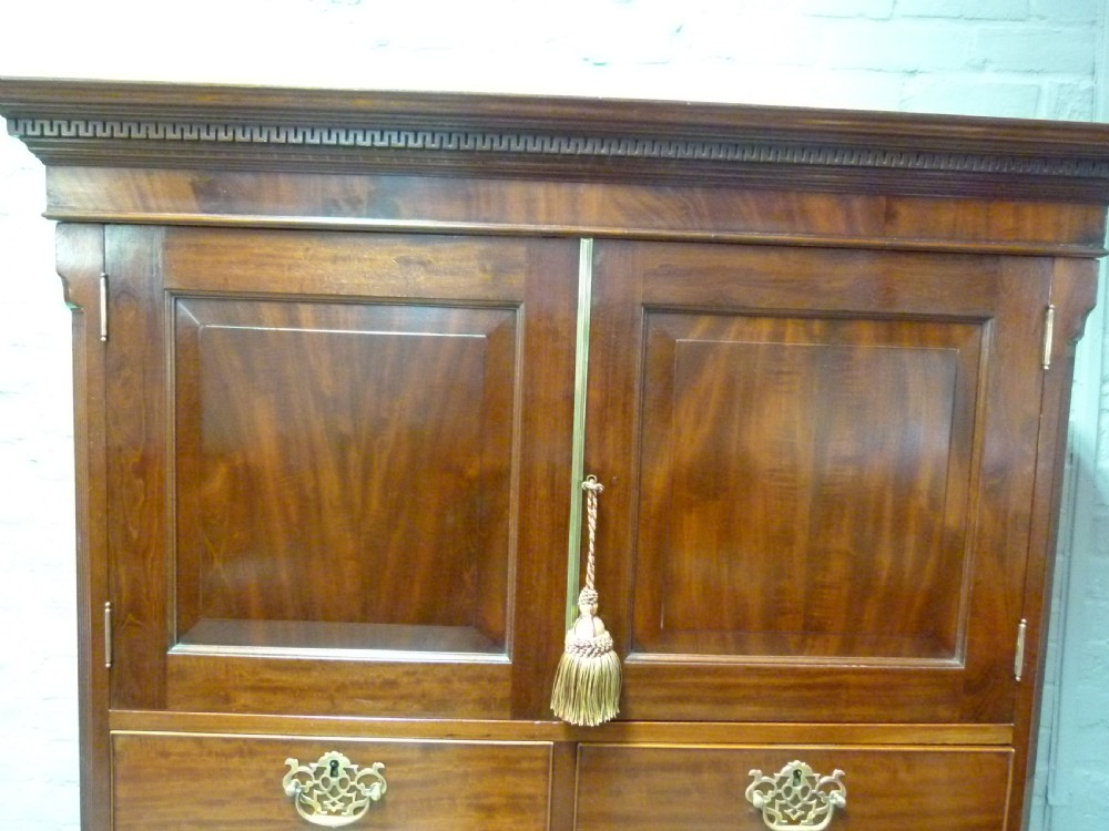 Mahogany Chest On Chest View VII