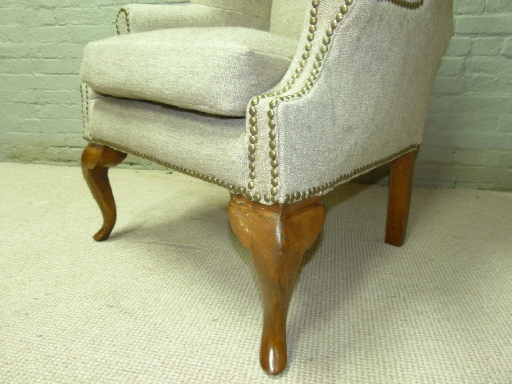 Wing Armchair View IV