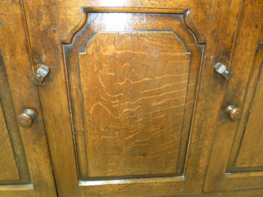 Oak Dresser View V
