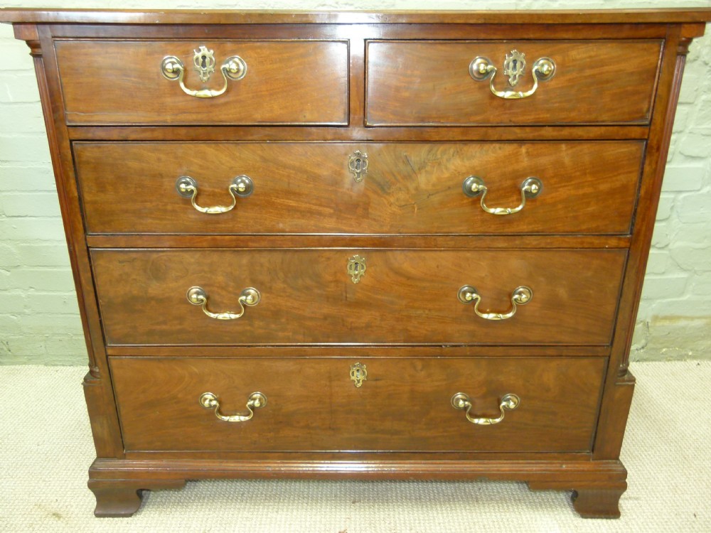 Mahogany Chest Of Drawers