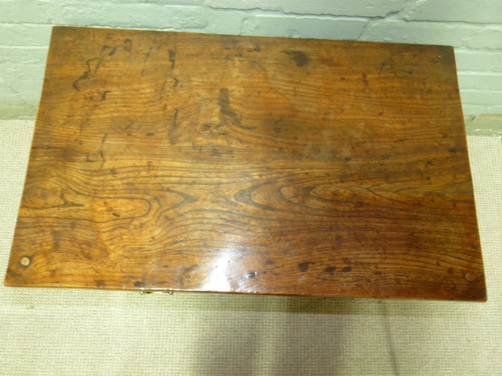 Elm Coffee Table View V