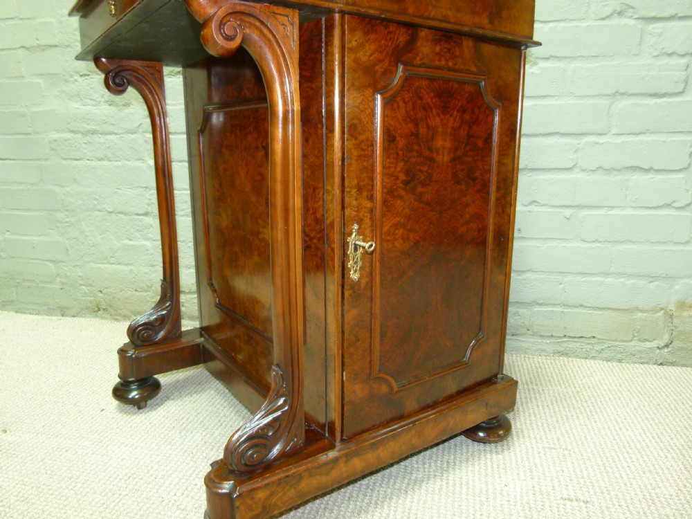 Burr Walnut Davenport View IV