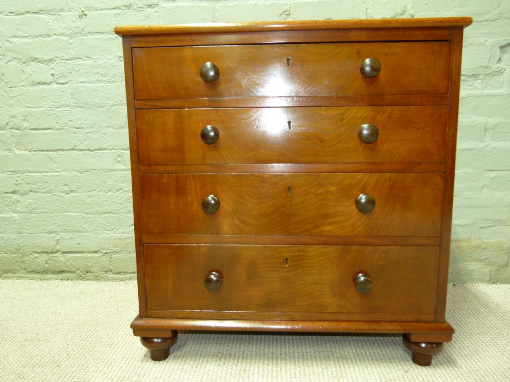 Mahogany Chest Of Drawers