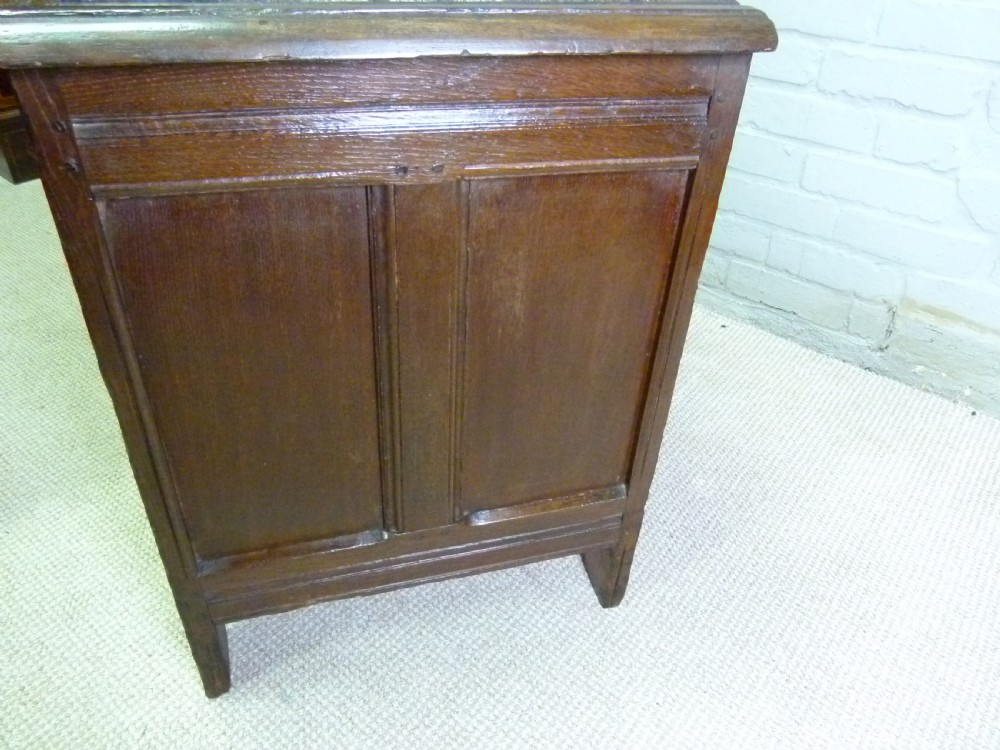Oak Panel Coffer  View VII