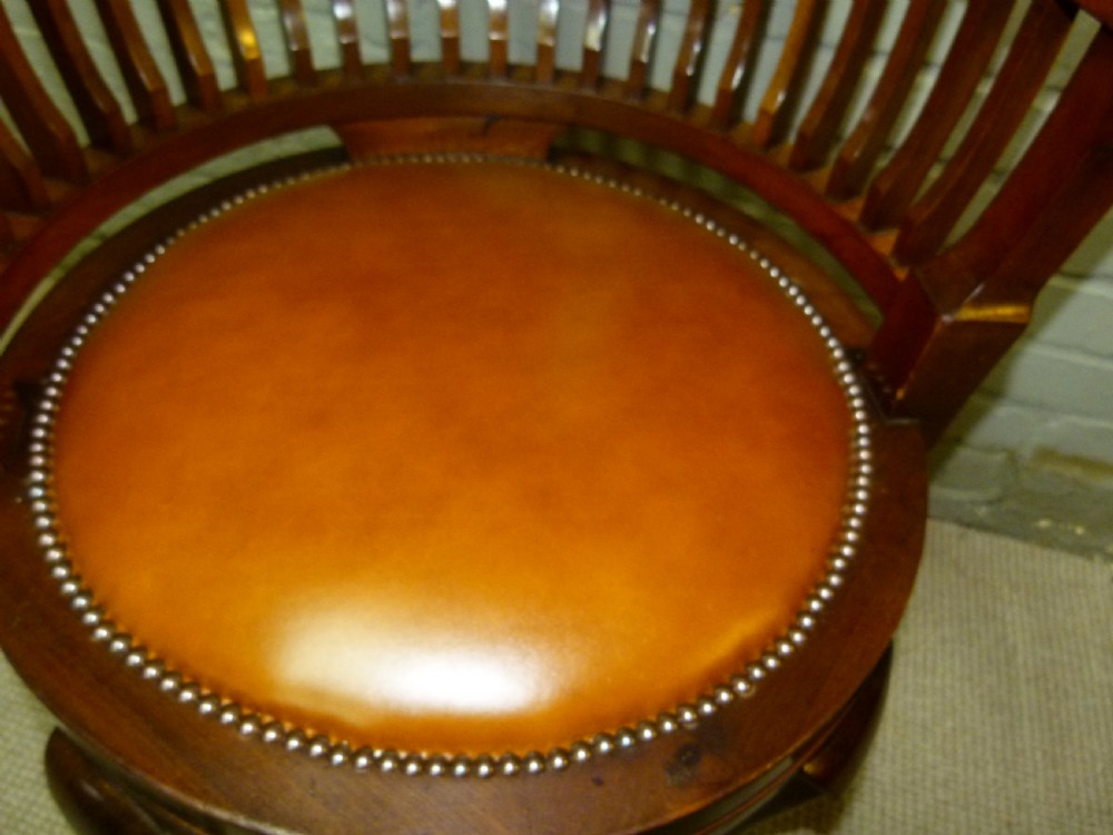 Desk Chair View III