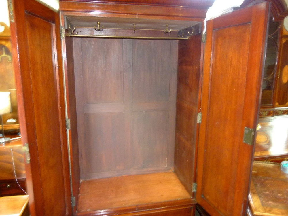 Wardrobe View VI