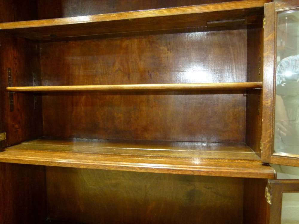 Oak Bookcase View IV