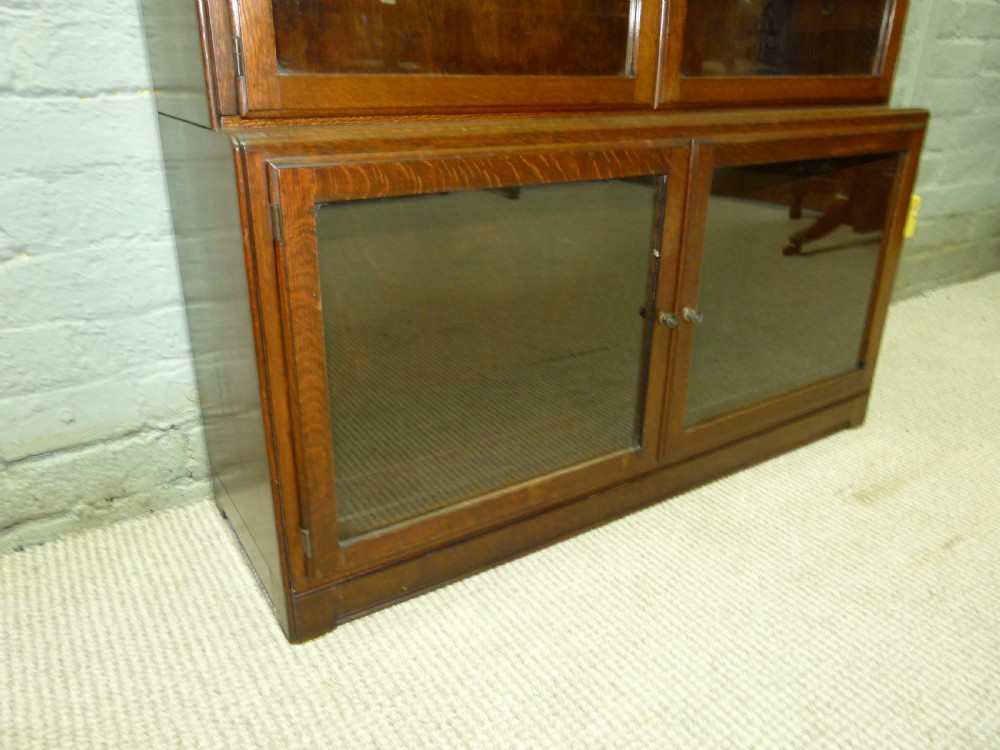 Oak Bookcase View VII