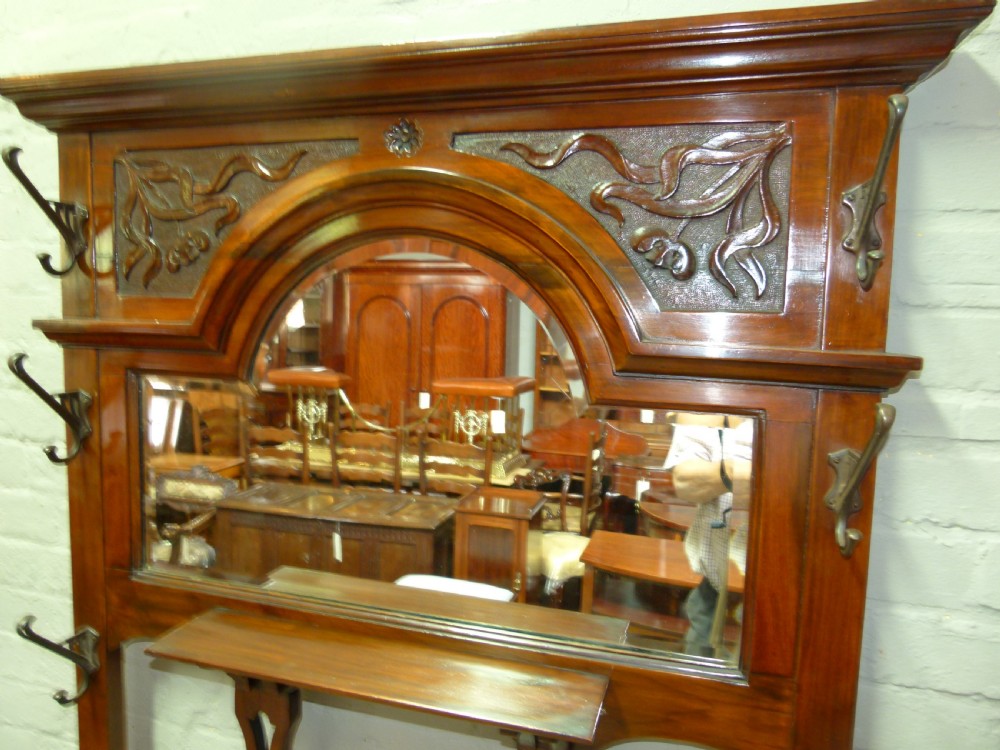 Hall Stand View II