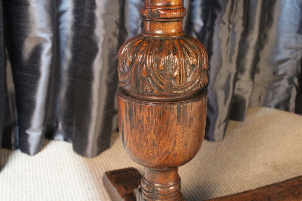 Oak Draw Leaf Table View II