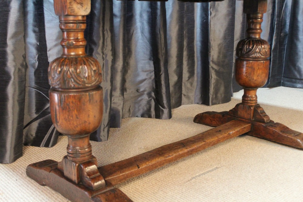 Oak Draw Leaf Table View III