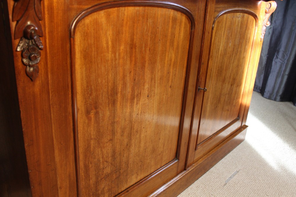 Chiffioner Cupboard View IV