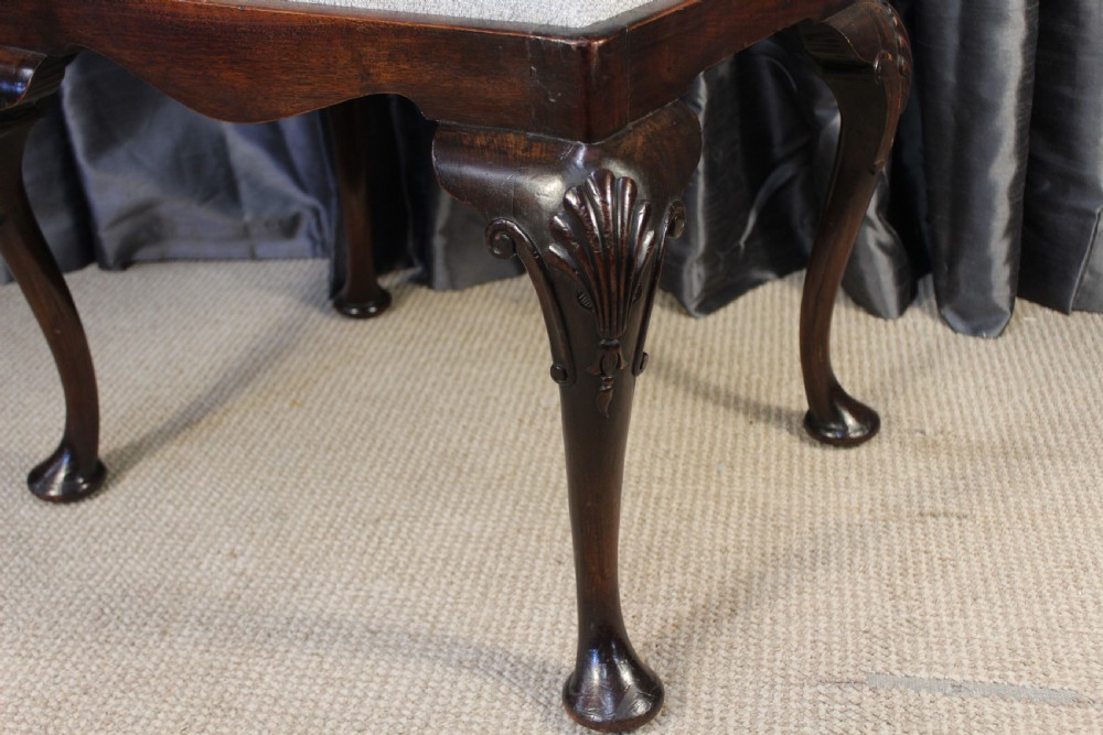 Footstool View III