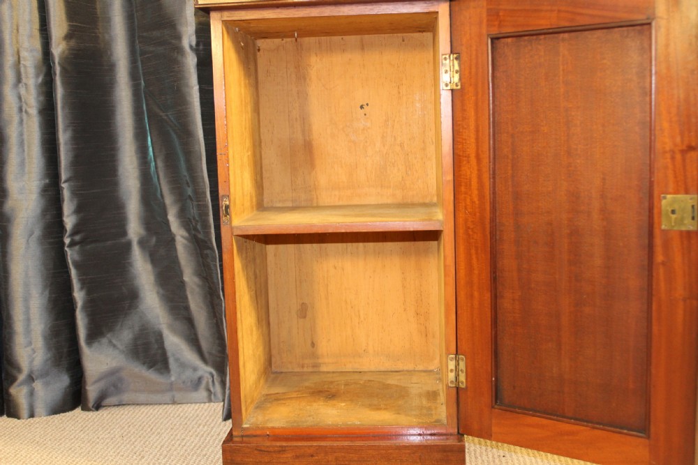 Single Cupboard View IV