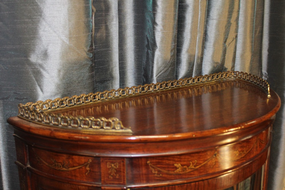 Display Cabinet View II