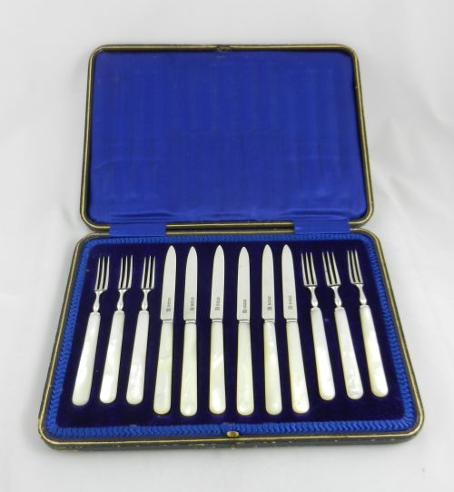 Antique Silver Dessert Cutlery Set.