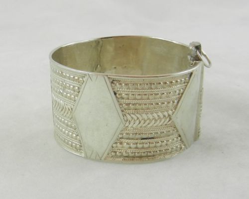 Antique Indian Silver Bangle.