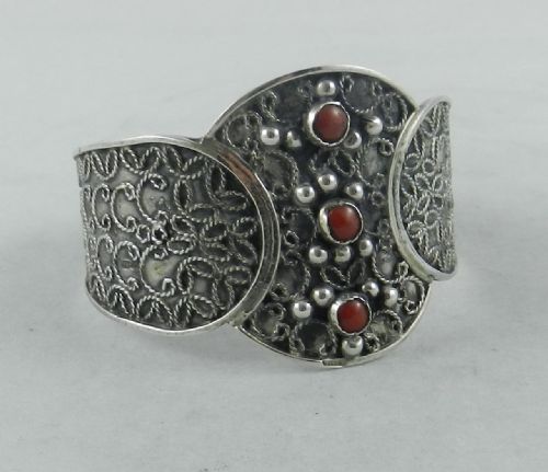 Silver "Egyptian Revival" Bangle.