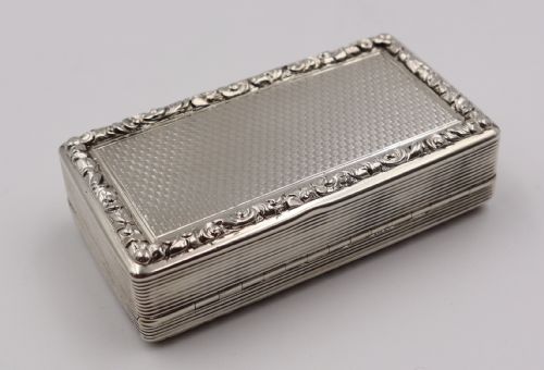 ANTIQUE SILVER SNUFF BOX - ADDITIONAL PHOTO 2