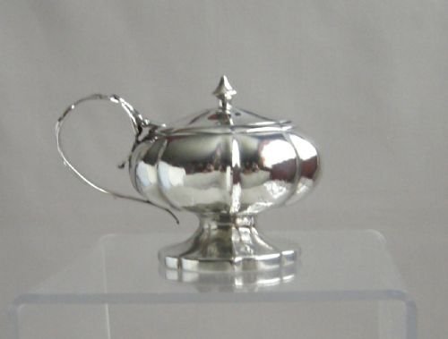 Geo. IV Silver Mustard Pot.