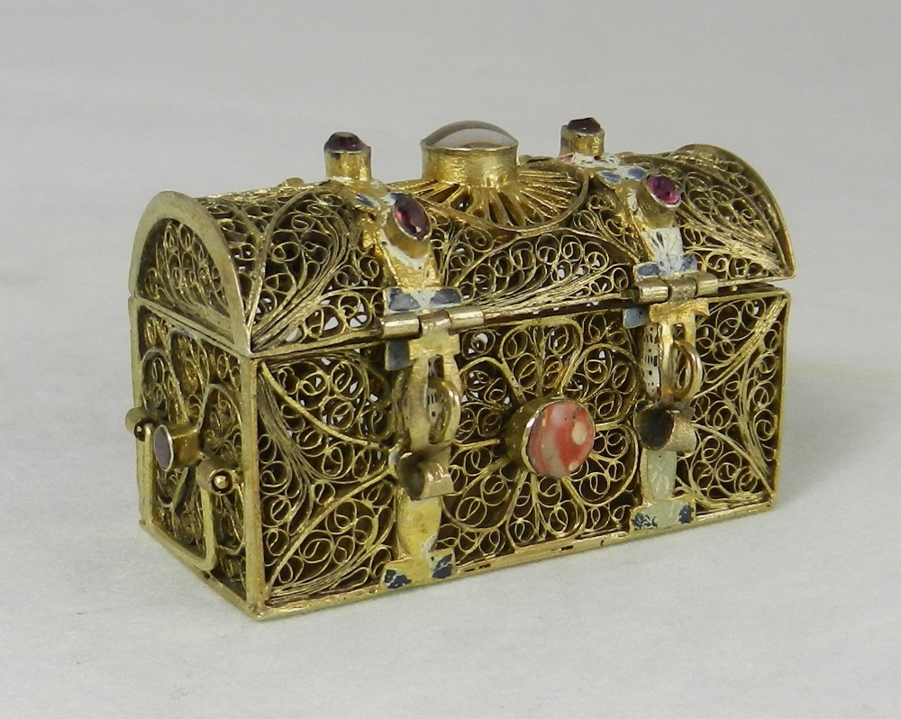 Gilt Gem-Set Casket.