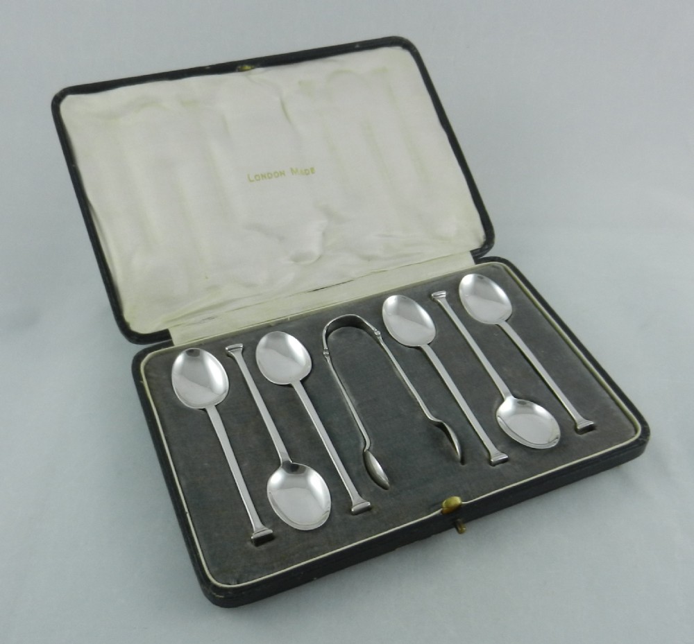 Cased Set of Silver Coffee Spoons & Tongs.