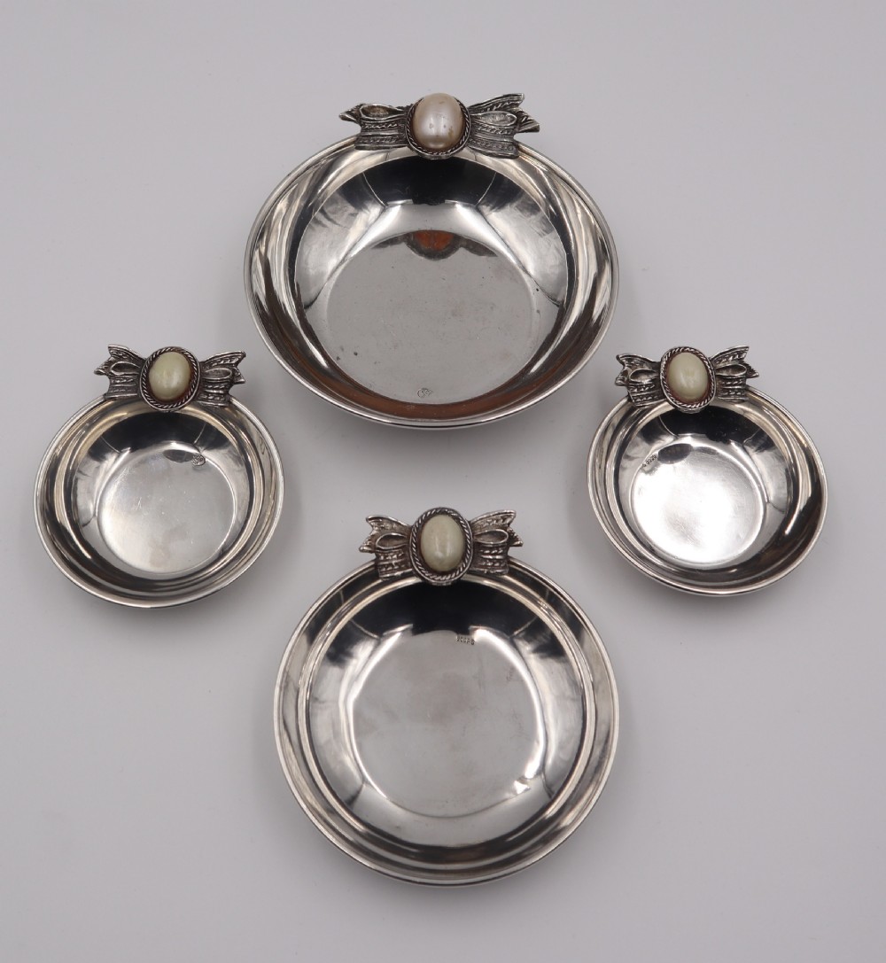 Set Of Sliver & Mother Of Pearl Dishes.