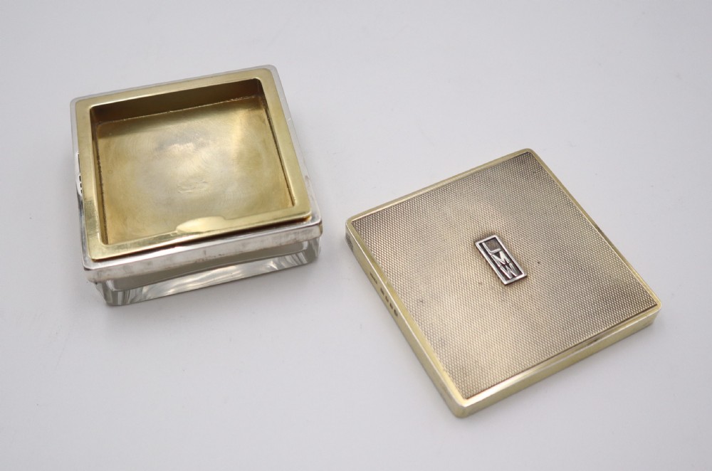 Silver Art Deco Dressing Table Set. View VIII