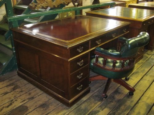 Victorian Mahogany Partners Desk