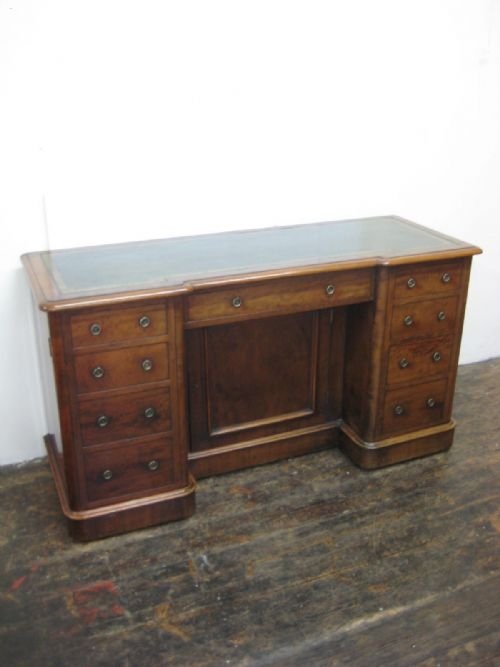 Victorian Mahogany Desk