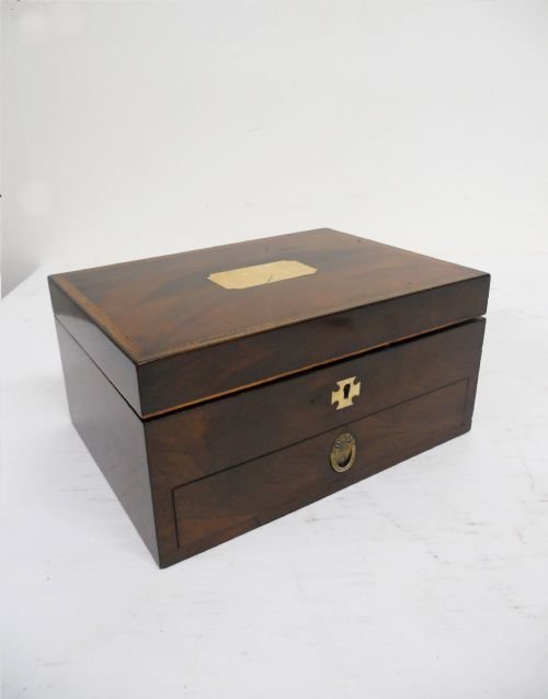 George III Mahogany and Inlaid Jewellery Box