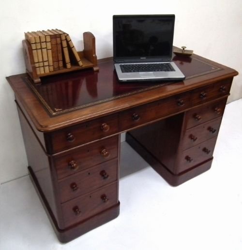 Mid Victorian Mahogany Pedestal Desk