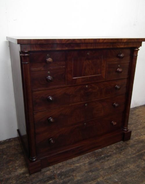 Early Victorian Mahogany Chest of Drawers