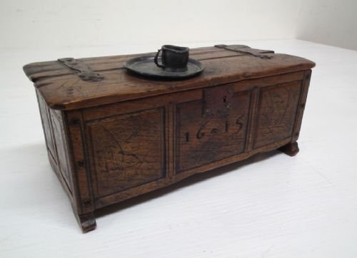 Miniature Tabletop Coffer