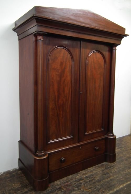 William IV Mahogany 2 Door Wardrobe