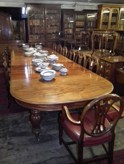 Exhibition Quality Mid Victorian Mahogany Dining Table