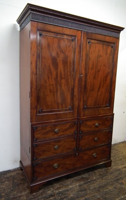 George III Mahogany Wardrobe/linen Press